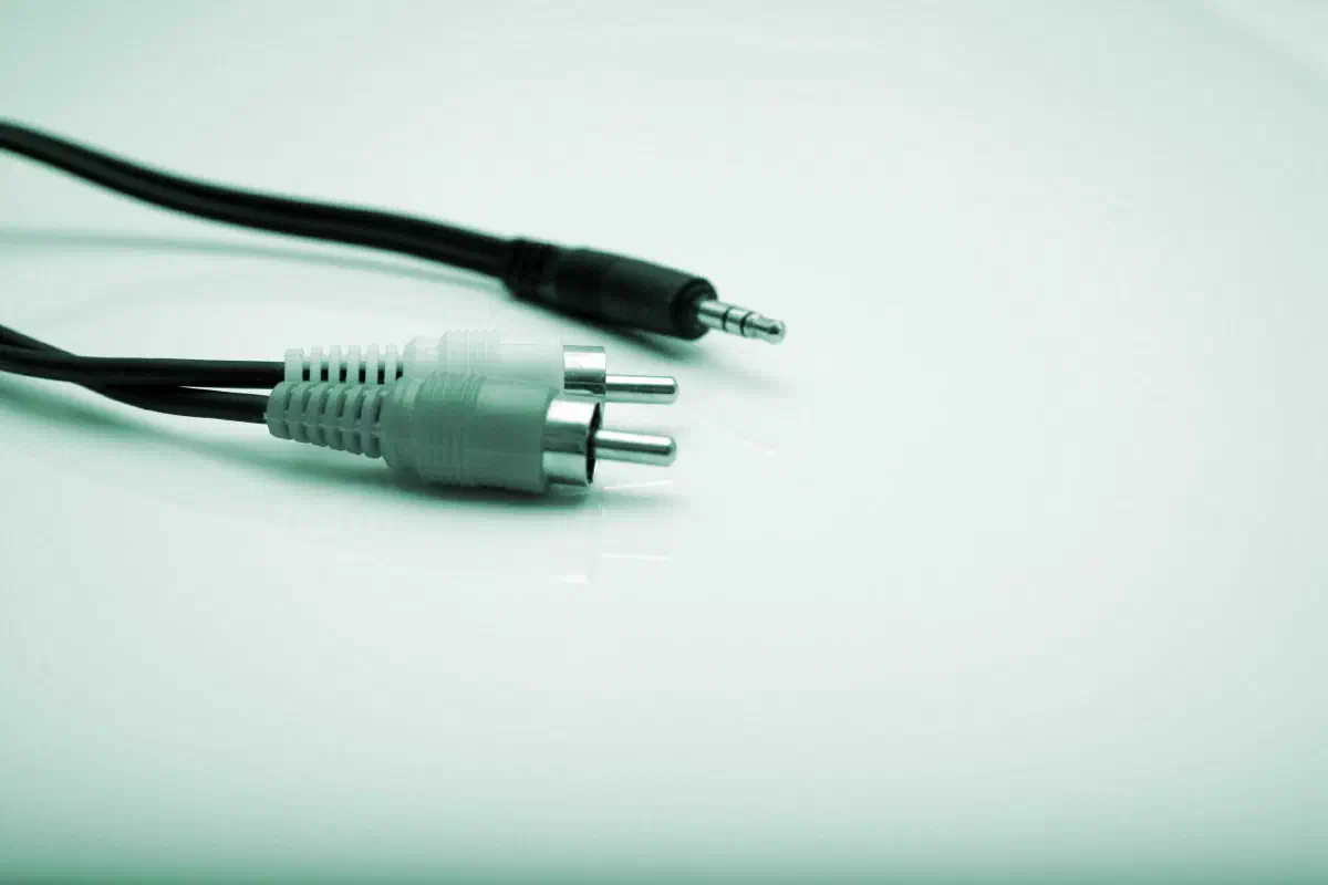 So verbindest du deinen Plattenspieler mit dem PC